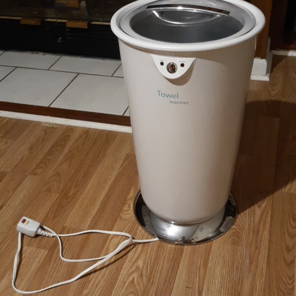 Brookstone Towel Warmer
